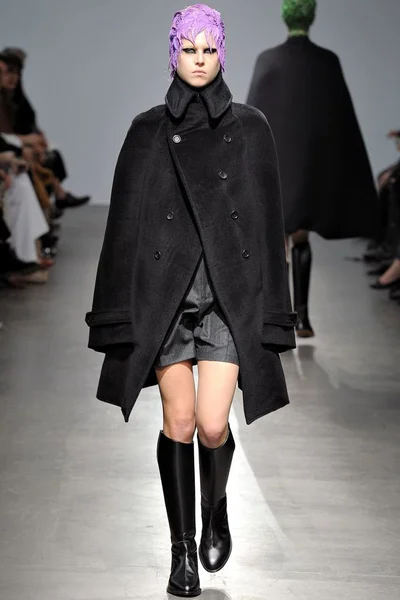 Look 29